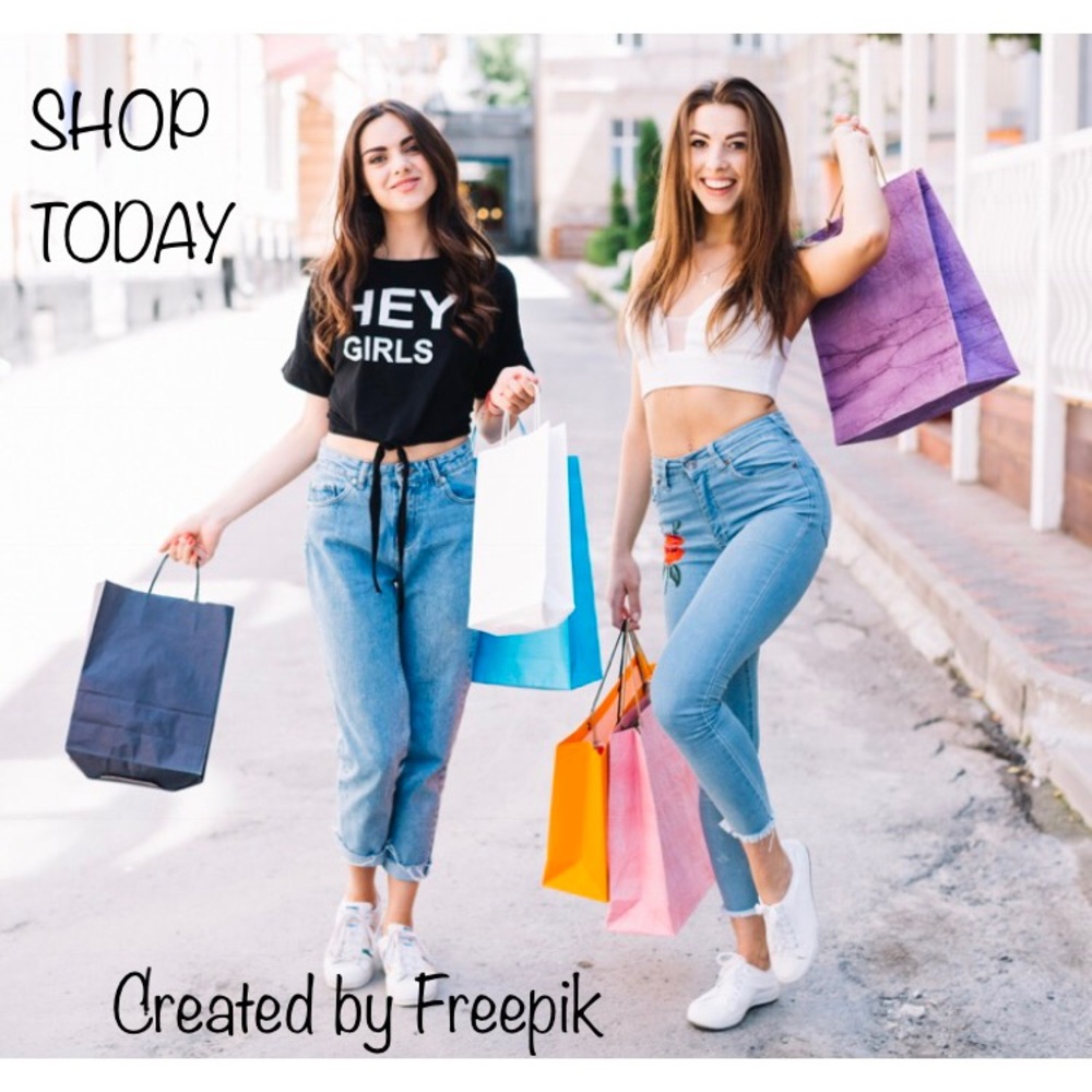Get to Shopping👠👖👢👗👡👚👙👟👕